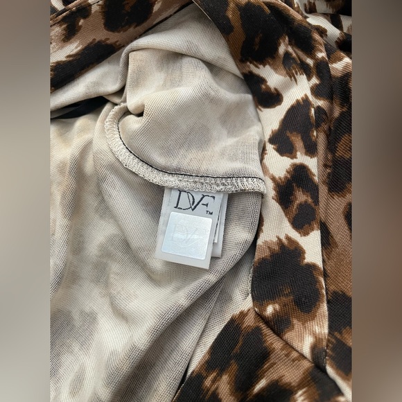 Diane Von Furstenberg 90s Cheetah Leopard Print Silk Wrap Midi Dress Women’s 4 - Picture 6 of 9